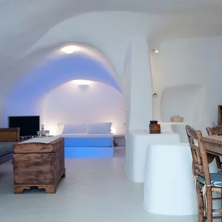 Olyra Traditional Cave Houses Pyrgos Kallistis Exterior photo