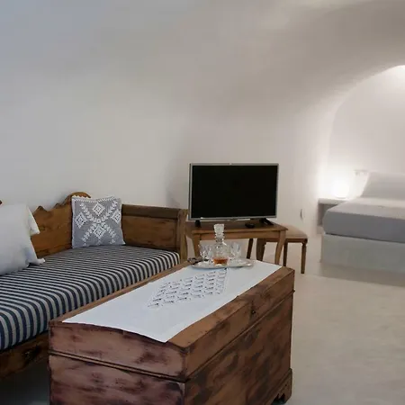 Olyra Traditional Cave Houses Pyrgos Kallistis Exterior photo