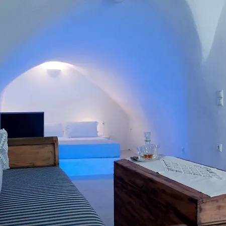 Olyra Traditional Cave Houses Pyrgos Kallistis Exterior photo